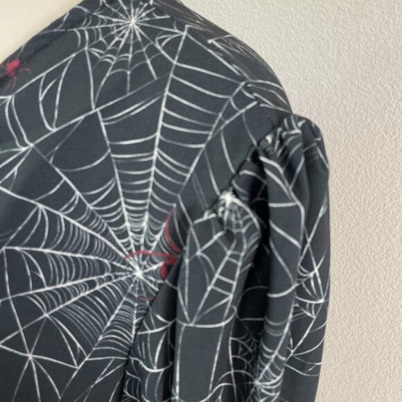 Laura Byrnes Hope Morrison Wrap Top Womens 3X Black Spiderweb Bell Sleeve Gothic - Picture 9 of 12